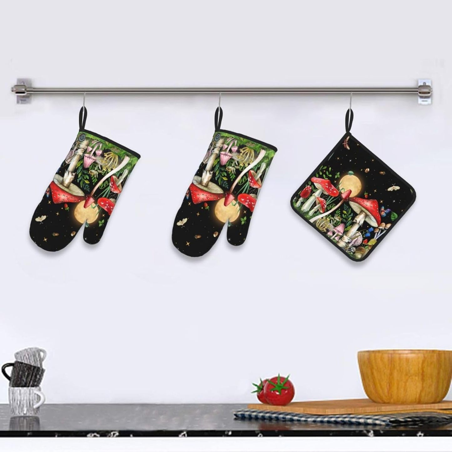 Cute Mushroom Oven Mitts and Pot Holders Sets of 3 Holiday Kitchen Decor Heat Resistant Witchy Hot Pads Oven Gloves for Cooking Grilling Baking