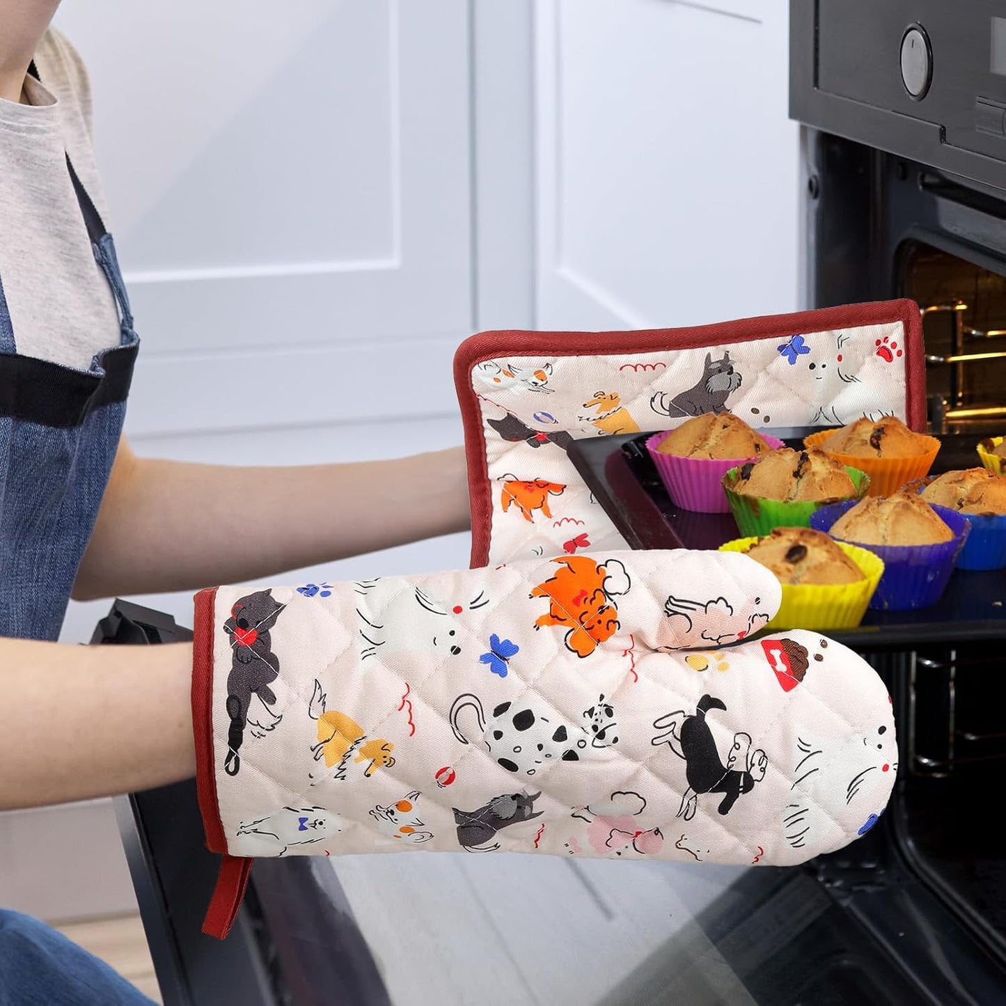 Dogs Oven Mitts and Pot Holders Sets 4Pcs, 100% Cotton Heat Resistant, Extra Long Oven Gloves Potholder for Kitchen Cooking Baking Decoration