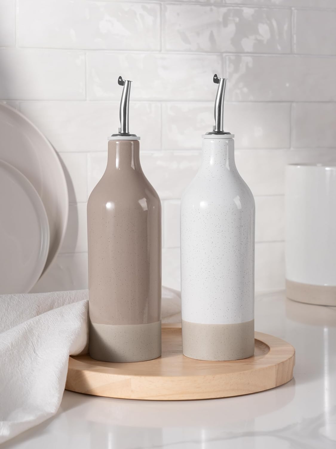 famiware Milkyway 16oz Ceramic Olive Oil Dispenser Bottle, Olive Oil and Vinegar Dispenser Bottle Set of 2 with Stainless Steel Pourers, Suitable for Storage Vinegar, Liquids, White and Cinnamon Brown