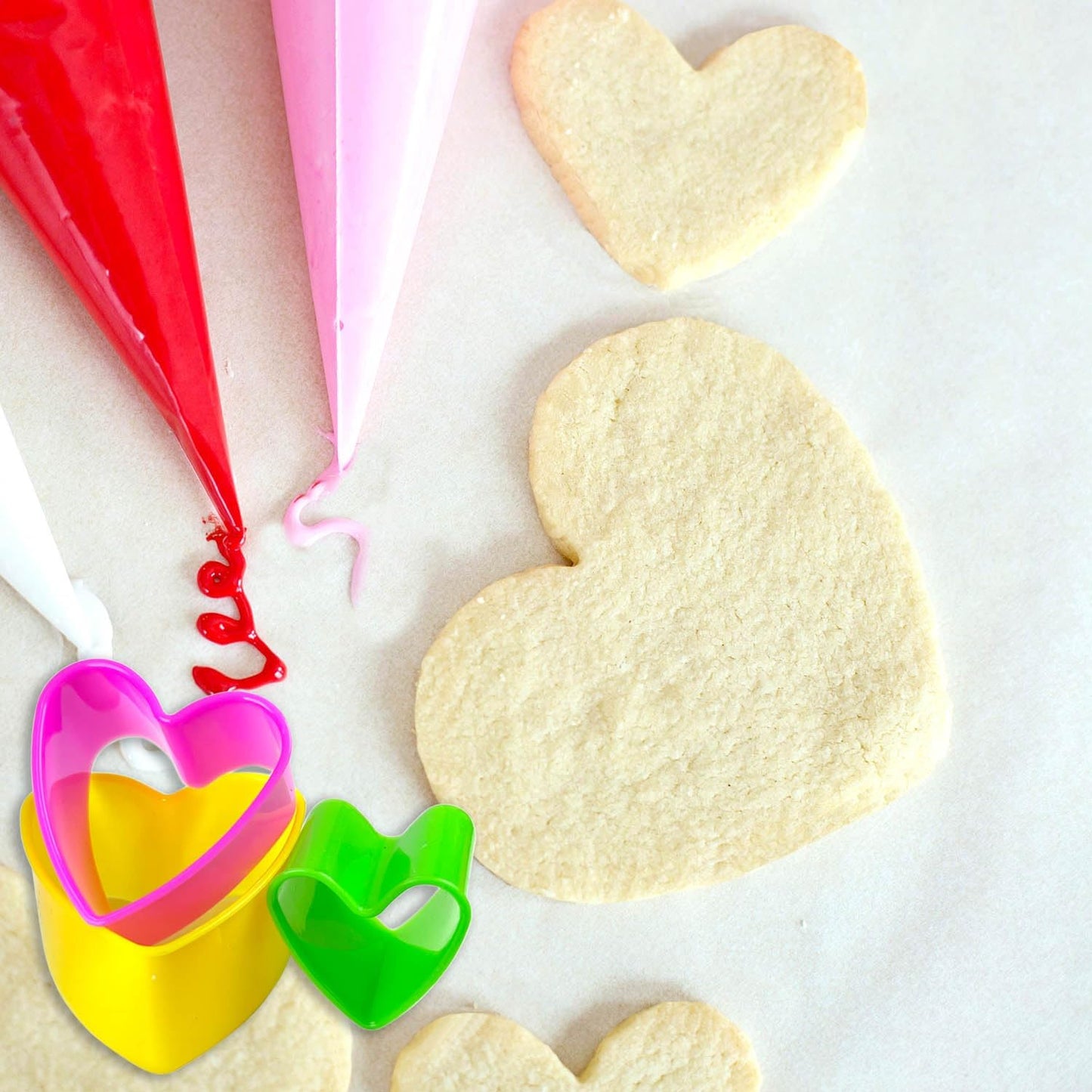 Cookie Biscuit Cutter Set, Two Side Cookie Cutters Plastic Set Multi-size Cake Fruit Vegetable Shapes Cutter Random color (Heart Shaped, 5 Pack)