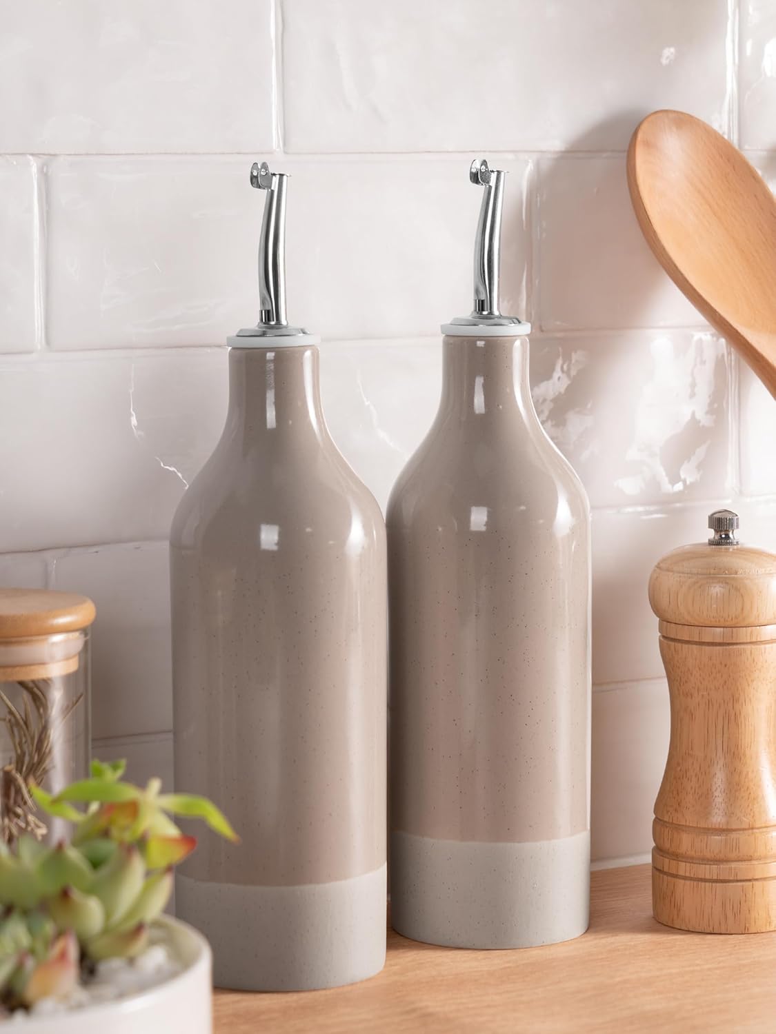 famiware Milkyway 16oz Ceramic Olive Oil Dispenser Bottle, Olive Oil and Vinegar Dispenser Bottle Set of 2 with Stainless Steel Pourers, Suitable for Storage Vinegar, Liquids, Dark Gray