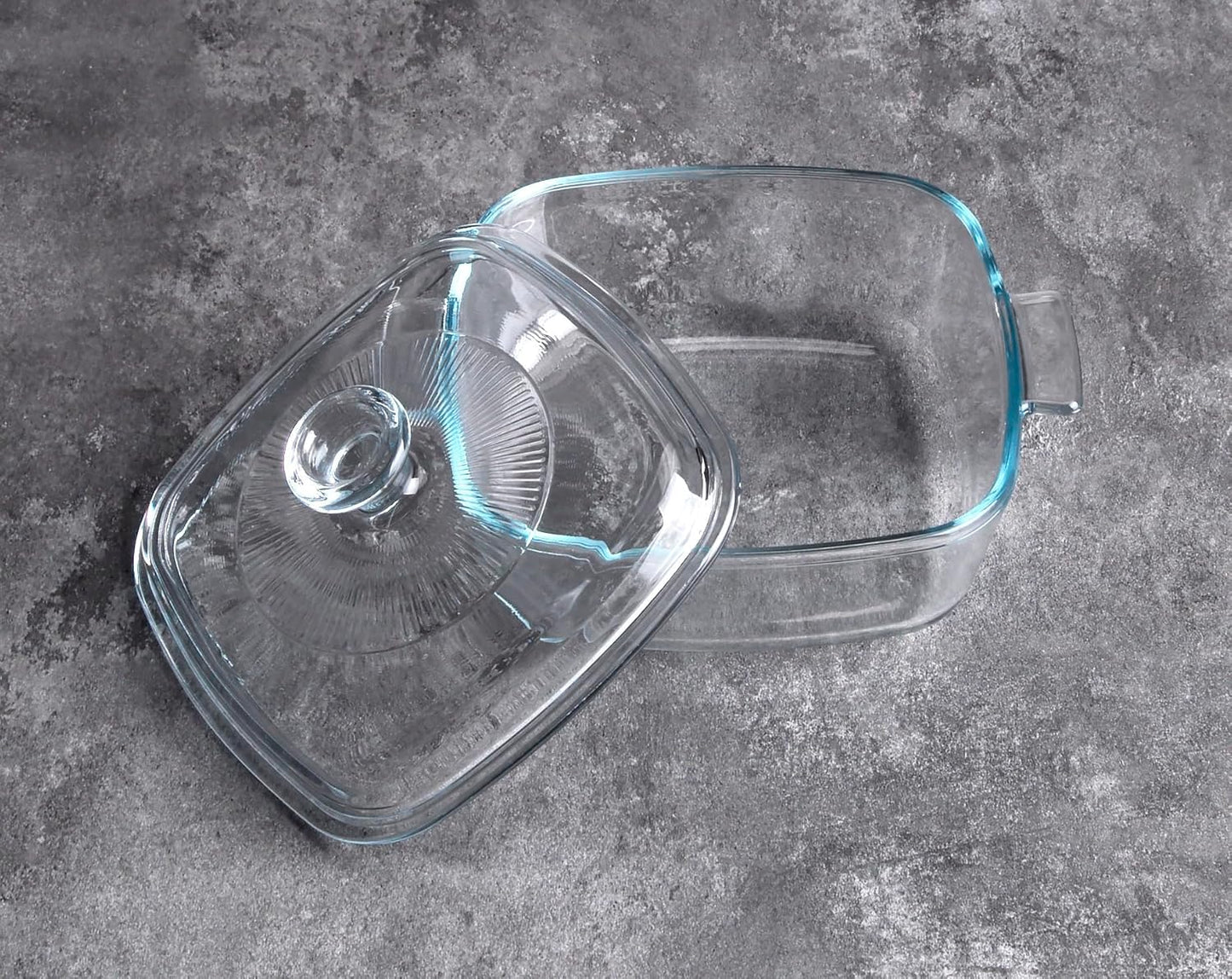 Clear Square Glass Casserole With Lid, Baking Dish With Cover, for Oven, Freezer and Dishwasher Safe (0.8-Quart Square)