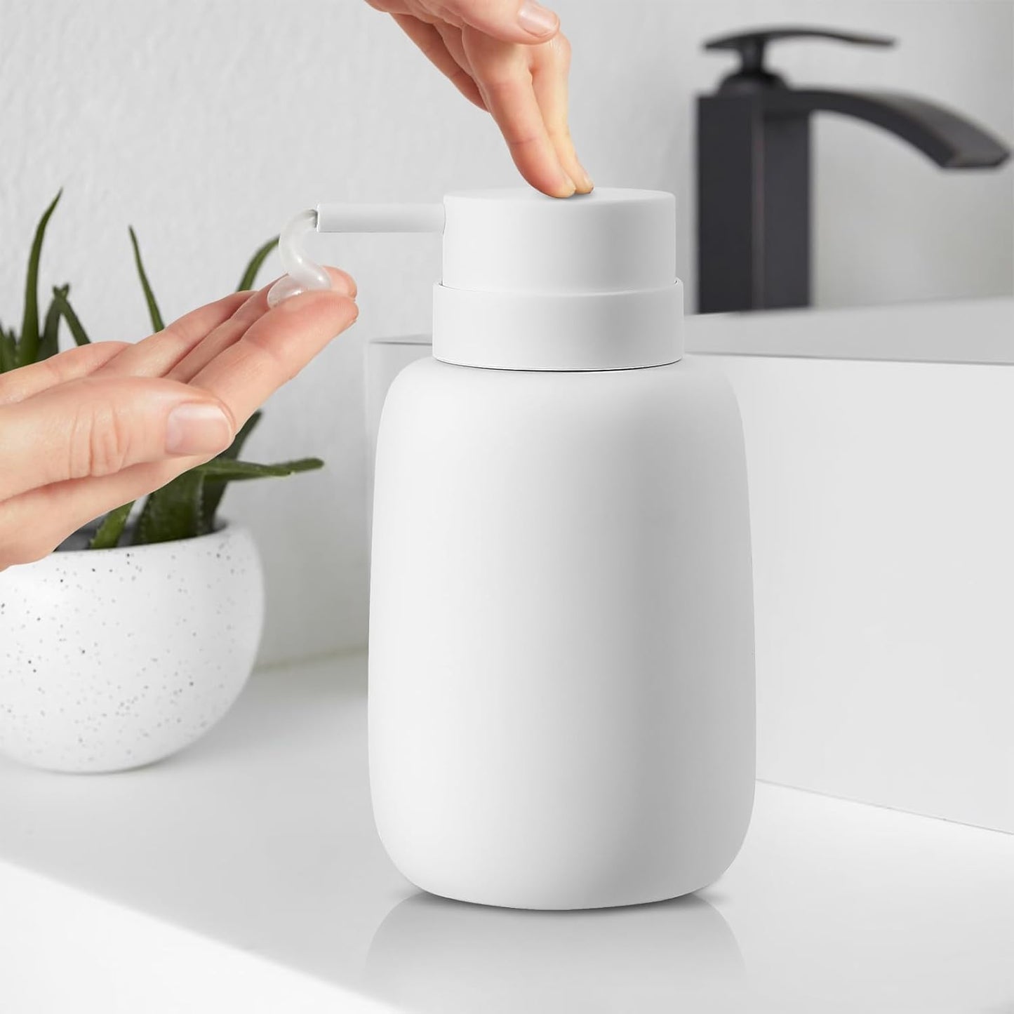 Ceramic Hand Soap Dispenser for Bathroom,16OZ Matte Dish Soap Dispenser for Kitchen Sink,Refillable Liquid Lotion Dispenser with Easy-to-Press Pump Rubber Paint (White)