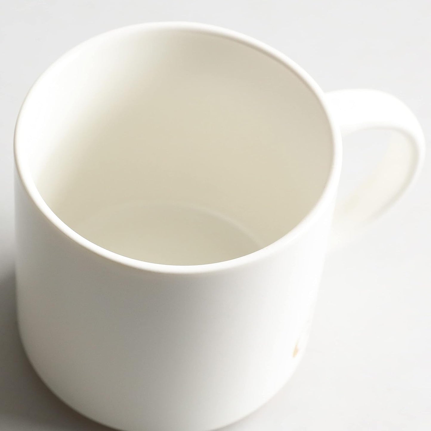 COLLECTIVE HOME - Monogram Ceramic Mugs, 15 oz Golden Initial Coffee Cups, Elegant Alphabet Tea Mugs, Elegant Personalized Mug with Gift Box, Luxurious Cups for Office and Home (h)