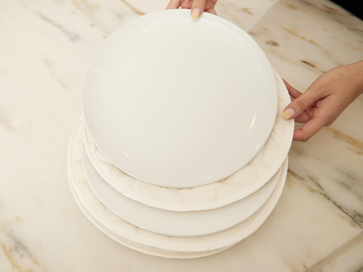 Covermates Keepsakes - Dish Storage - Padded Protection - ID Window - Stain Resistant - Machine Washable - China Storage, Cream