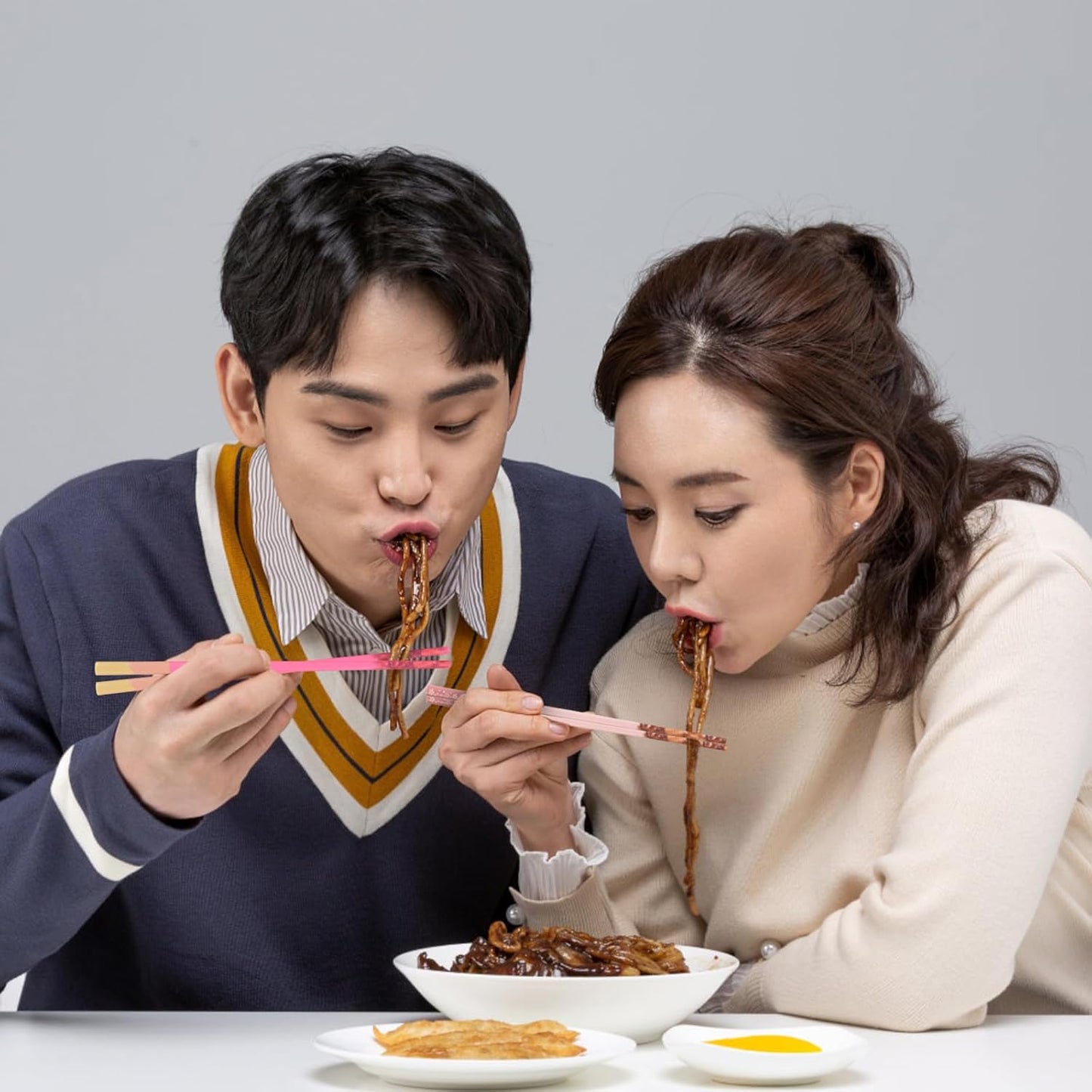 Chopsticks Reusable Dishwasher Safe, GLAMFIELDS 5 Pairs 9.5 Inches Premium Chop Sticks Set for Sushi, Ramen, Asian Cuisine, Matte Non-slip with Gift Case, Pink