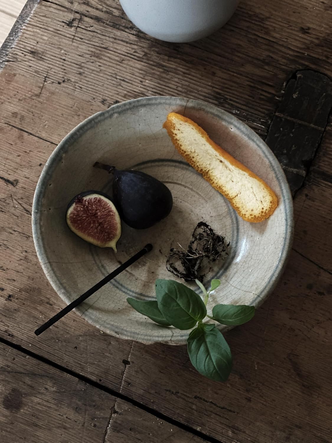 Homecourt Dish Soap, Dishwashing Liquid with Clean Ingredients, Non-Toxic & Skin-Safe, Safe for People & Pets, Mandarin Basile, 16 fl oz