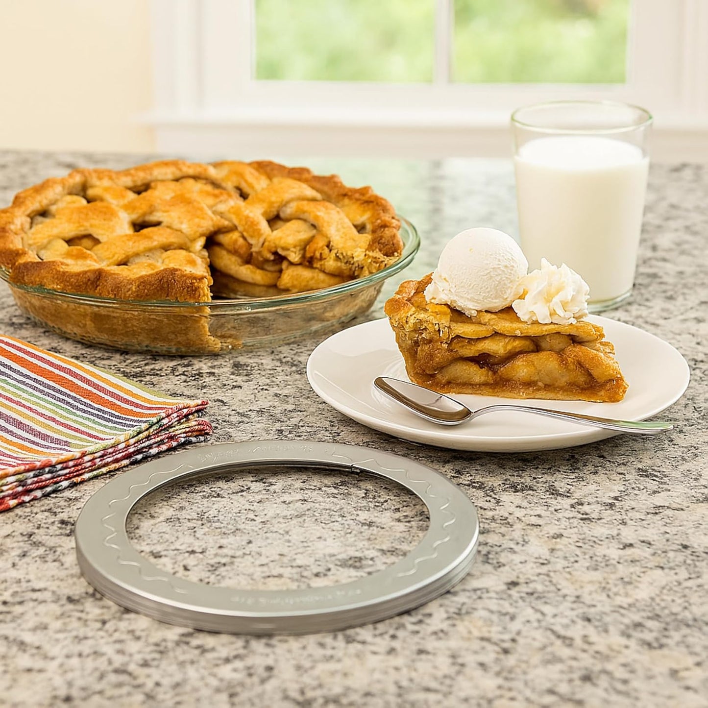 Mrs. Anderson’s Baking Pie Crust Protector Shield, Fits 8-Inch Plates